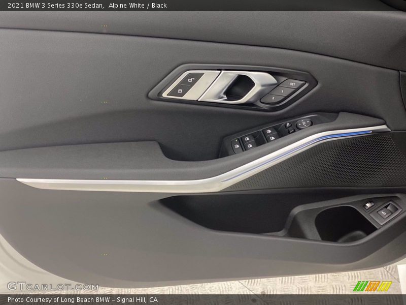 Alpine White / Black 2021 BMW 3 Series 330e Sedan