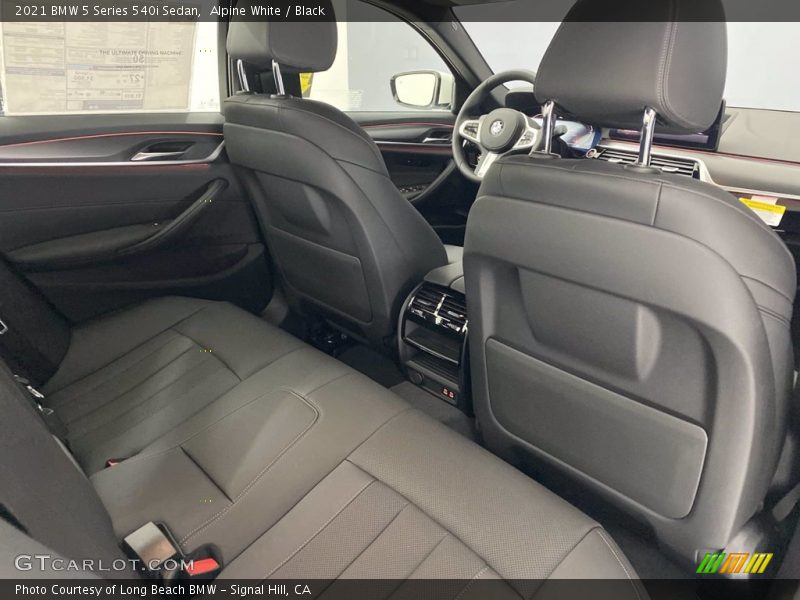 Alpine White / Black 2021 BMW 5 Series 540i Sedan