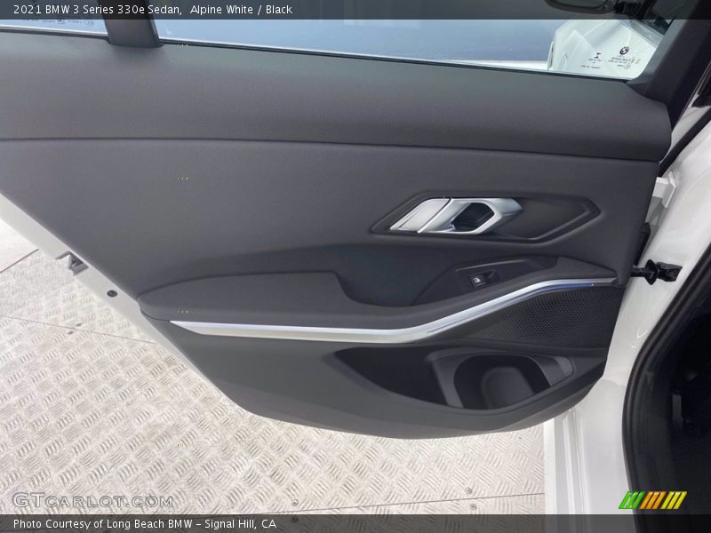 Alpine White / Black 2021 BMW 3 Series 330e Sedan
