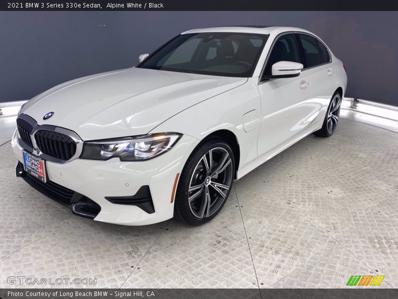 Alpine White / Black 2021 BMW 3 Series 330e Sedan