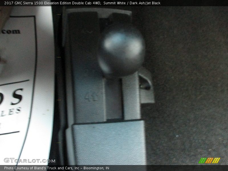 Summit White / Dark Ash/Jet Black 2017 GMC Sierra 1500 Elevation Edition Double Cab 4WD