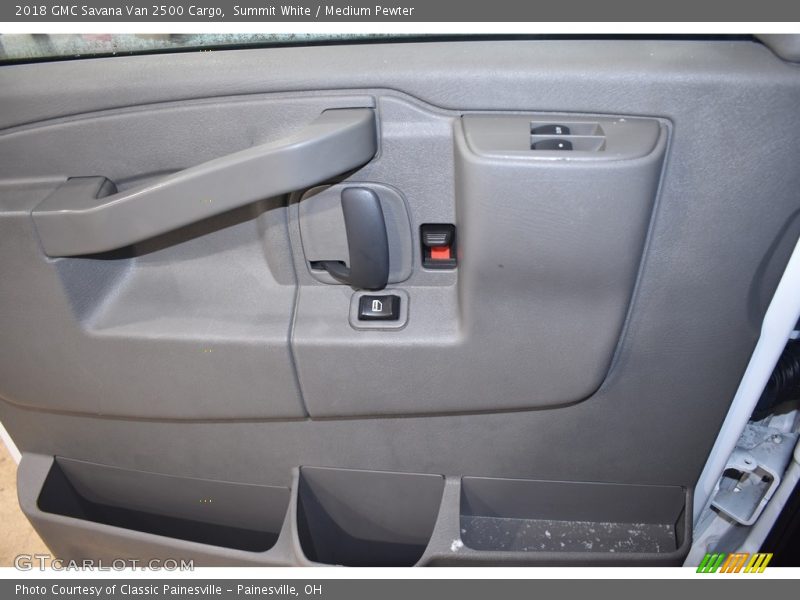 Summit White / Medium Pewter 2018 GMC Savana Van 2500 Cargo