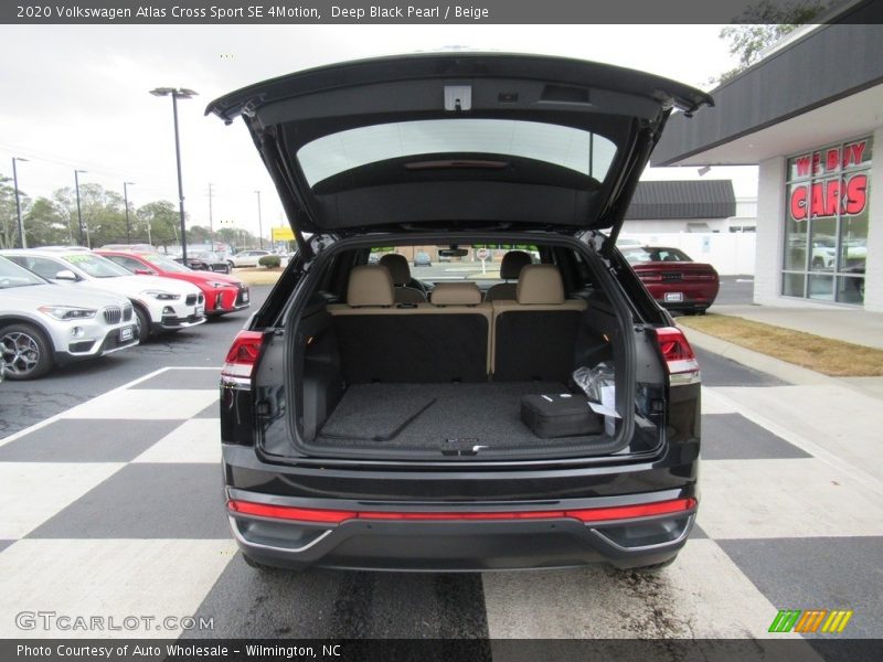 Deep Black Pearl / Beige 2020 Volkswagen Atlas Cross Sport SE 4Motion