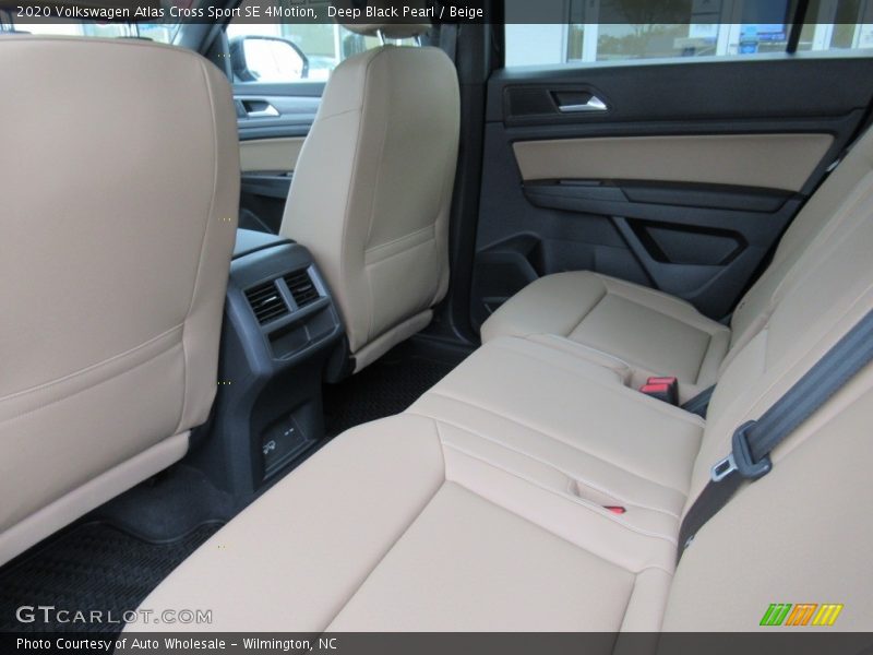Deep Black Pearl / Beige 2020 Volkswagen Atlas Cross Sport SE 4Motion