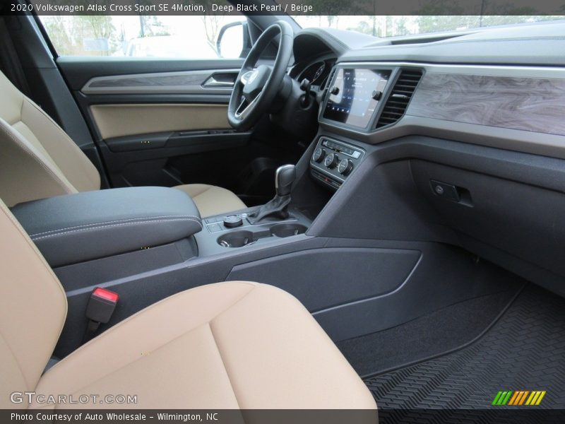 Deep Black Pearl / Beige 2020 Volkswagen Atlas Cross Sport SE 4Motion