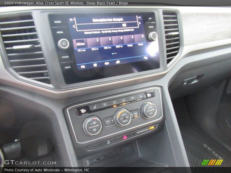 Deep Black Pearl / Beige 2020 Volkswagen Atlas Cross Sport SE 4Motion
