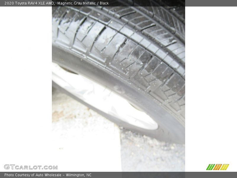 Magnetic Gray Metallic / Black 2020 Toyota RAV4 XLE AWD