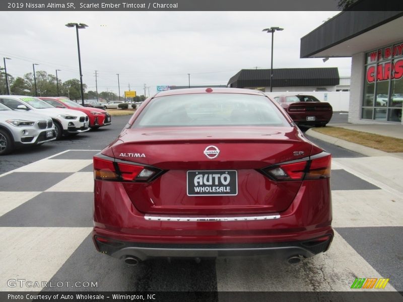 Scarlet Ember Tintcoat / Charcoal 2019 Nissan Altima SR