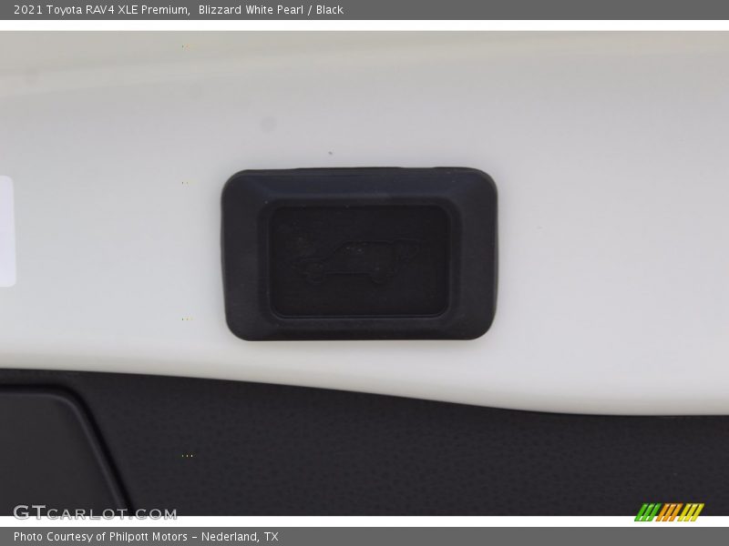 Blizzard White Pearl / Black 2021 Toyota RAV4 XLE Premium