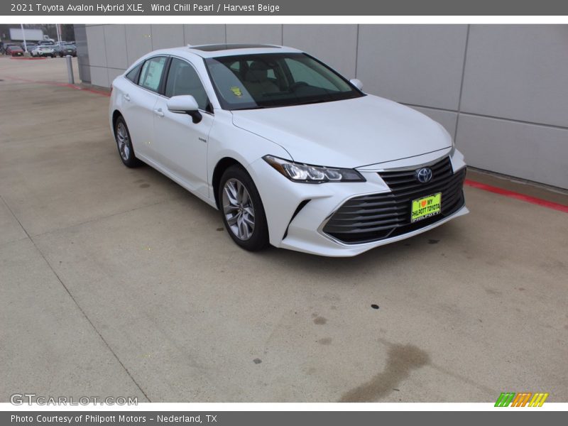 Wind Chill Pearl / Harvest Beige 2021 Toyota Avalon Hybrid XLE
