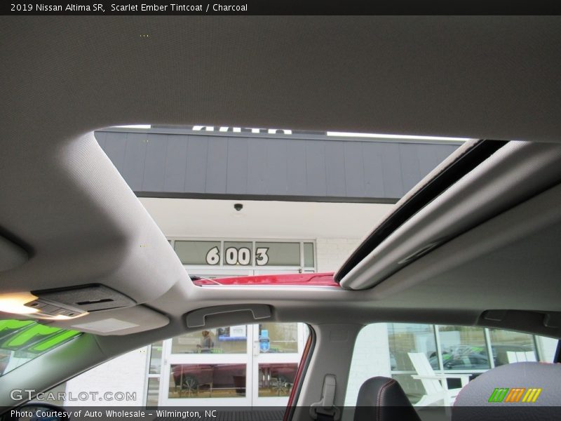 Scarlet Ember Tintcoat / Charcoal 2019 Nissan Altima SR