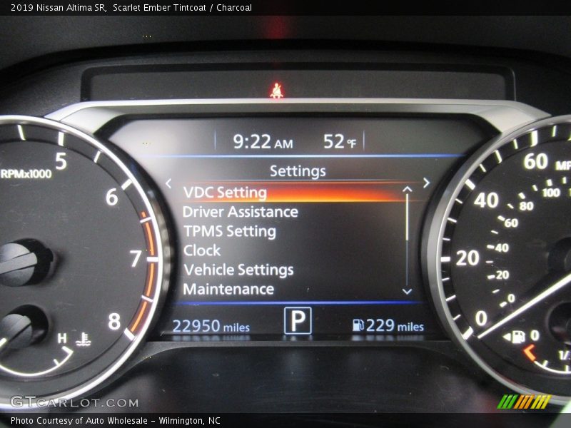 Scarlet Ember Tintcoat / Charcoal 2019 Nissan Altima SR