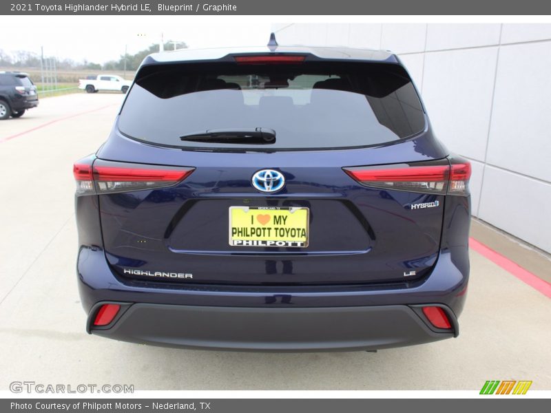 Blueprint / Graphite 2021 Toyota Highlander Hybrid LE
