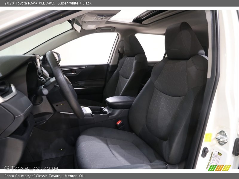 Super White / Black 2020 Toyota RAV4 XLE AWD