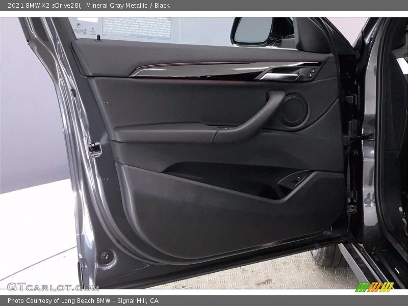 Mineral Gray Metallic / Black 2021 BMW X2 sDrive28i