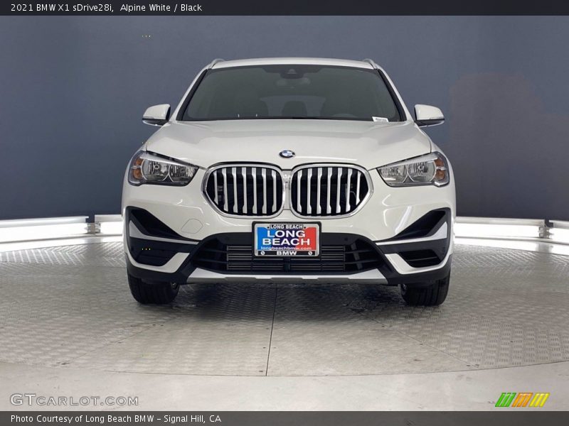 Alpine White / Black 2021 BMW X1 sDrive28i