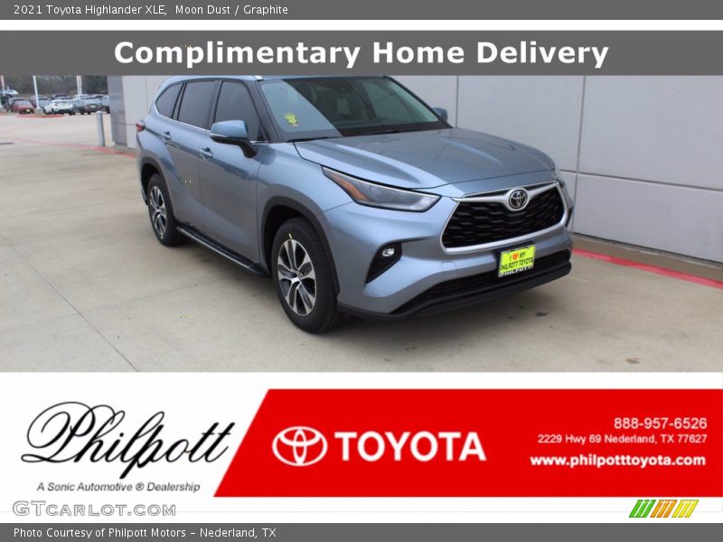 Moon Dust / Graphite 2021 Toyota Highlander XLE