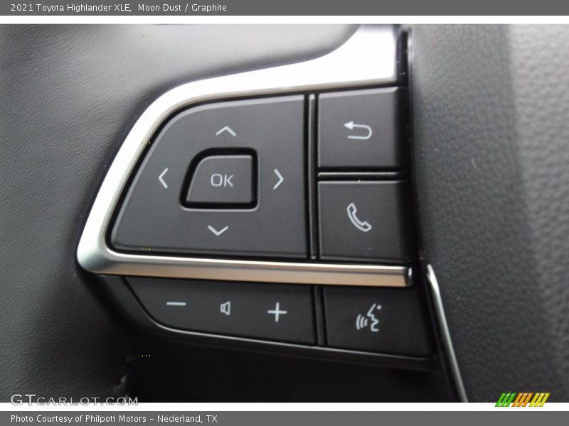 Moon Dust / Graphite 2021 Toyota Highlander XLE