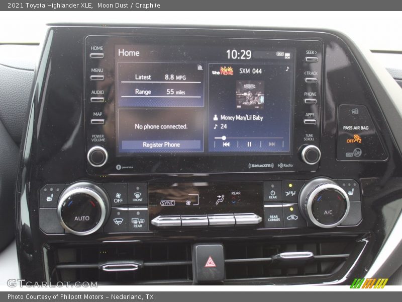 Moon Dust / Graphite 2021 Toyota Highlander XLE