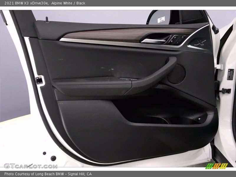 Alpine White / Black 2021 BMW X3 xDrive30e