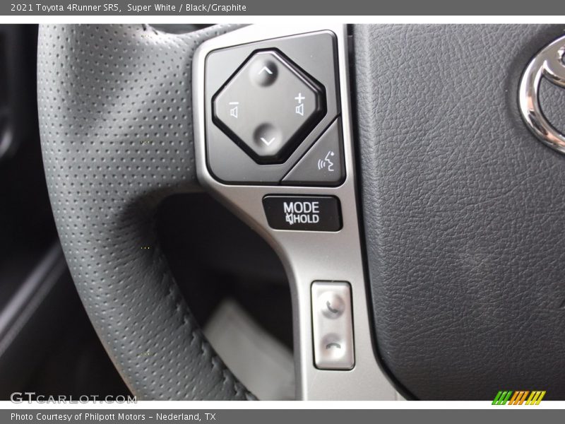 Super White / Black/Graphite 2021 Toyota 4Runner SR5