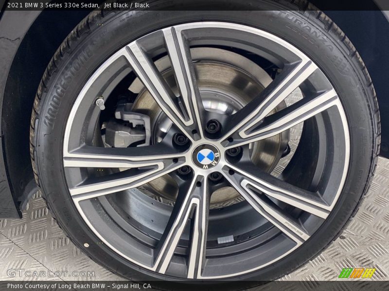 Jet Black / Black 2021 BMW 3 Series 330e Sedan