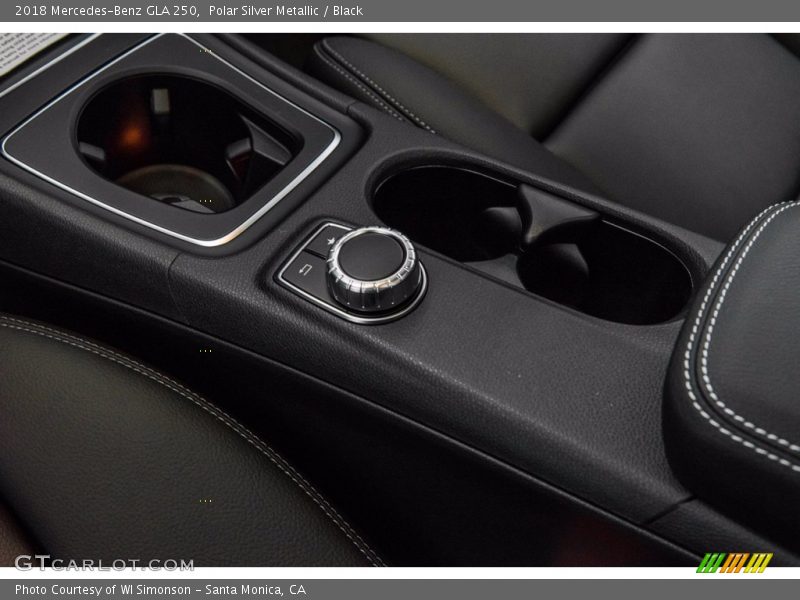 Polar Silver Metallic / Black 2018 Mercedes-Benz GLA 250