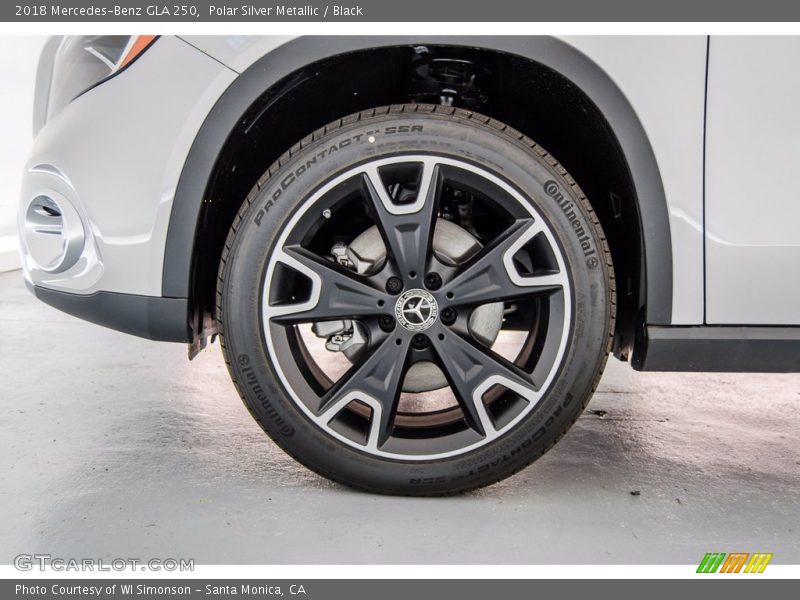 Polar Silver Metallic / Black 2018 Mercedes-Benz GLA 250