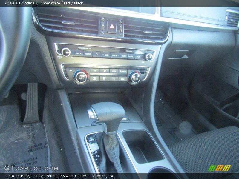 Snow White Pearl / Black 2019 Kia Optima S