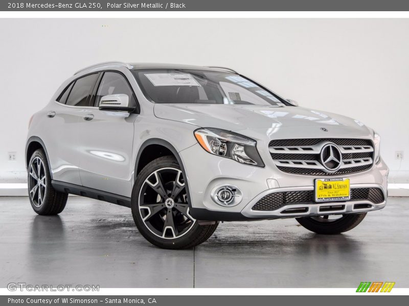 Polar Silver Metallic / Black 2018 Mercedes-Benz GLA 250
