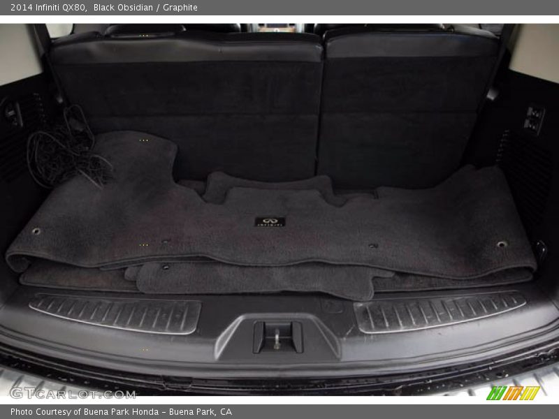  2014 QX80  Trunk