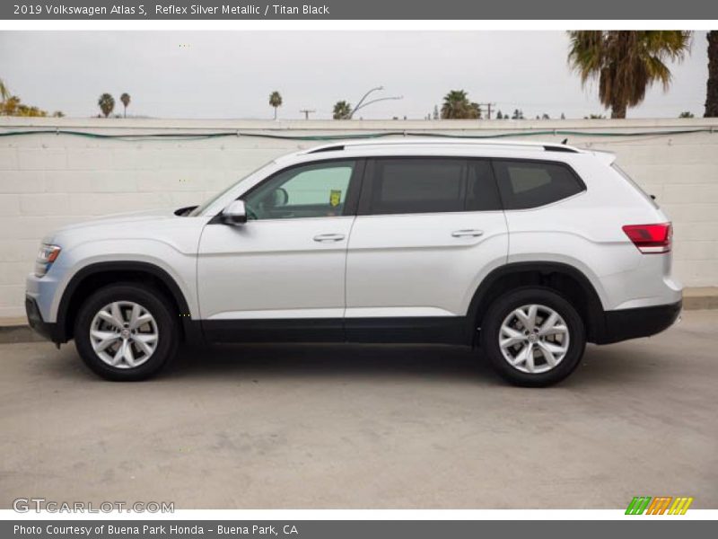 Reflex Silver Metallic / Titan Black 2019 Volkswagen Atlas S