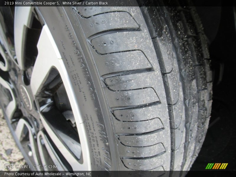 White Silver / Carbon Black 2019 Mini Convertible Cooper S