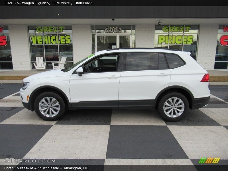 Pure White / Titan Black 2020 Volkswagen Tiguan S