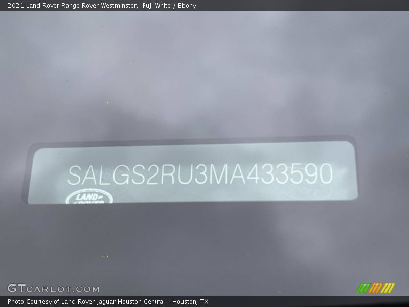 Fuji White / Ebony 2021 Land Rover Range Rover Westminster