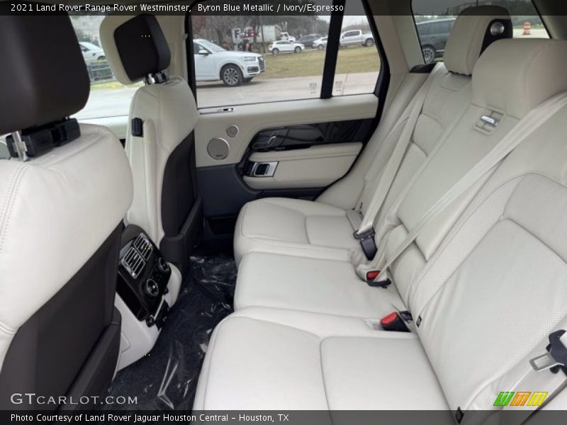 Byron Blue Metallic / Ivory/Espresso 2021 Land Rover Range Rover Westminster