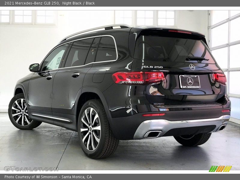 Night Black / Black 2021 Mercedes-Benz GLB 250