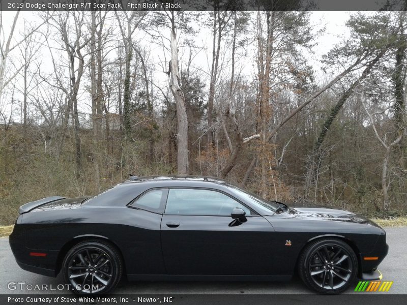 Pitch Black / Black 2019 Dodge Challenger R/T Scat Pack