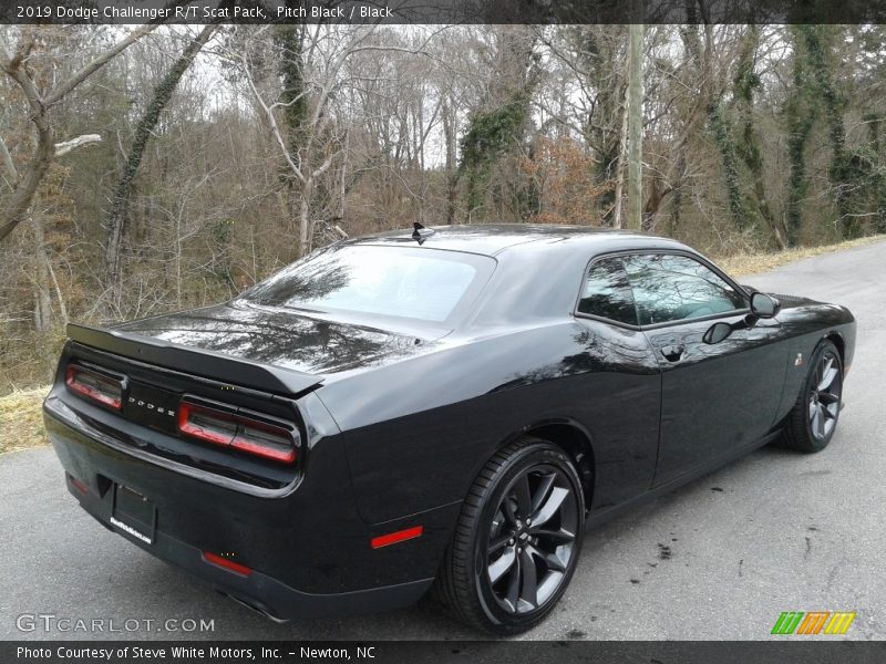 Pitch Black / Black 2019 Dodge Challenger R/T Scat Pack