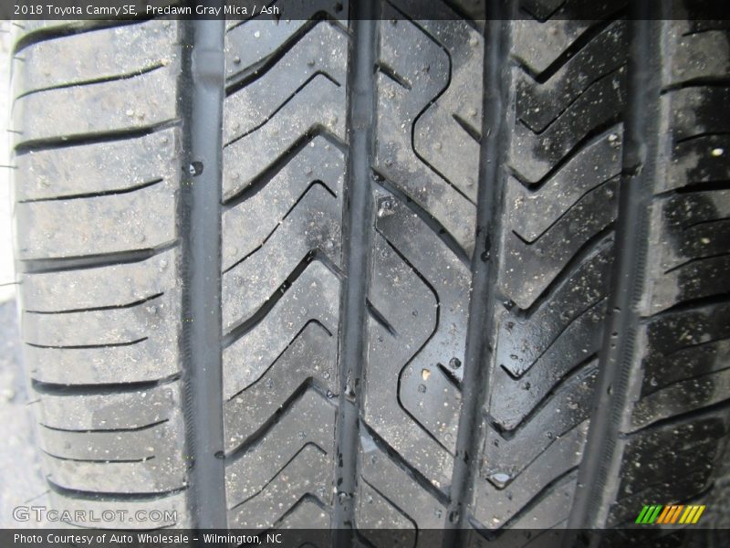 Predawn Gray Mica / Ash 2018 Toyota Camry SE