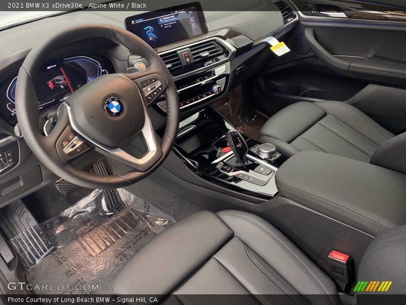Alpine White / Black 2021 BMW X3 xDrive30e