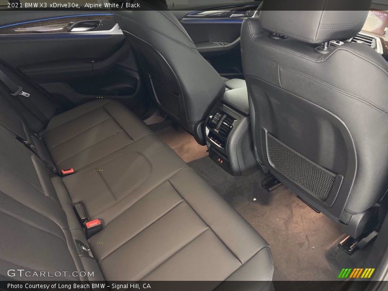 Alpine White / Black 2021 BMW X3 xDrive30e
