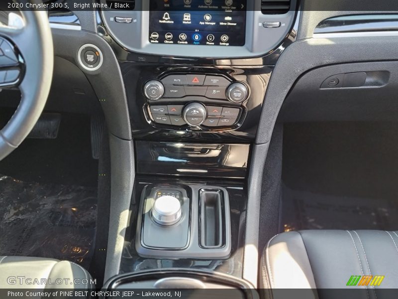Bright White / Black 2020 Chrysler 300 S