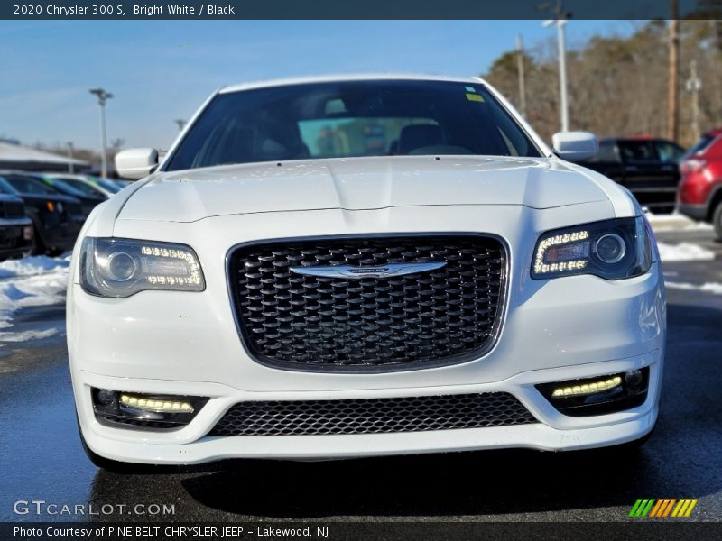 Bright White / Black 2020 Chrysler 300 S