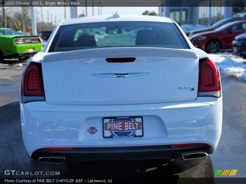 Bright White / Black 2020 Chrysler 300 S