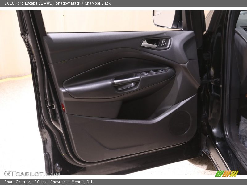 Shadow Black / Charcoal Black 2018 Ford Escape SE 4WD
