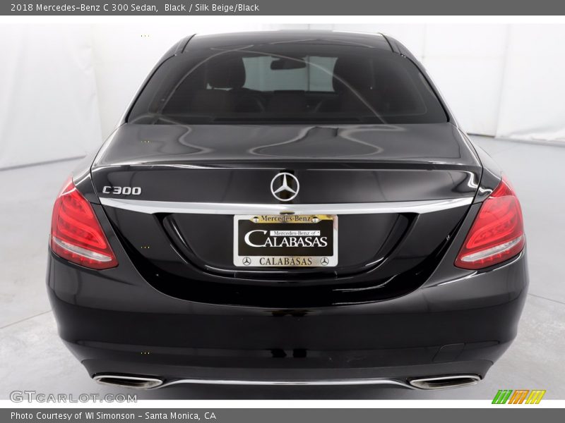 Black / Silk Beige/Black 2018 Mercedes-Benz C 300 Sedan