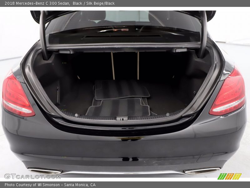 Black / Silk Beige/Black 2018 Mercedes-Benz C 300 Sedan