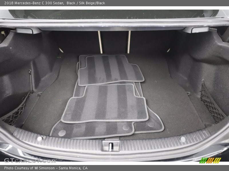 Black / Silk Beige/Black 2018 Mercedes-Benz C 300 Sedan