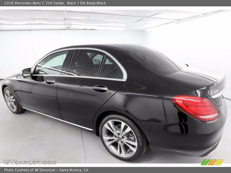 Black / Silk Beige/Black 2018 Mercedes-Benz C 300 Sedan